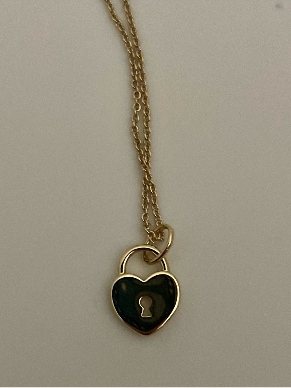 Redefine Beauty Co. Gold Heart Lock Pendant Necklace